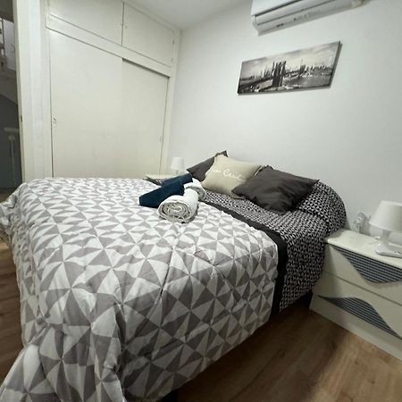 Malaga Beach, Pedregalejo Apt.4/6 2 Hab. Bagian luar foto
