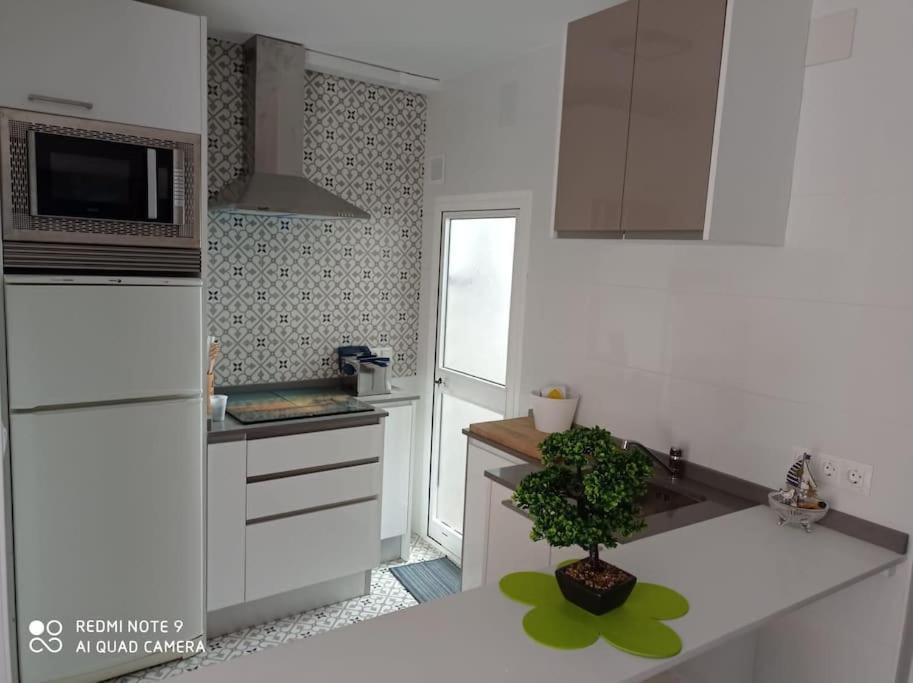 Malaga Beach, Pedregalejo Apt.4/6 2 Hab. Bagian luar foto