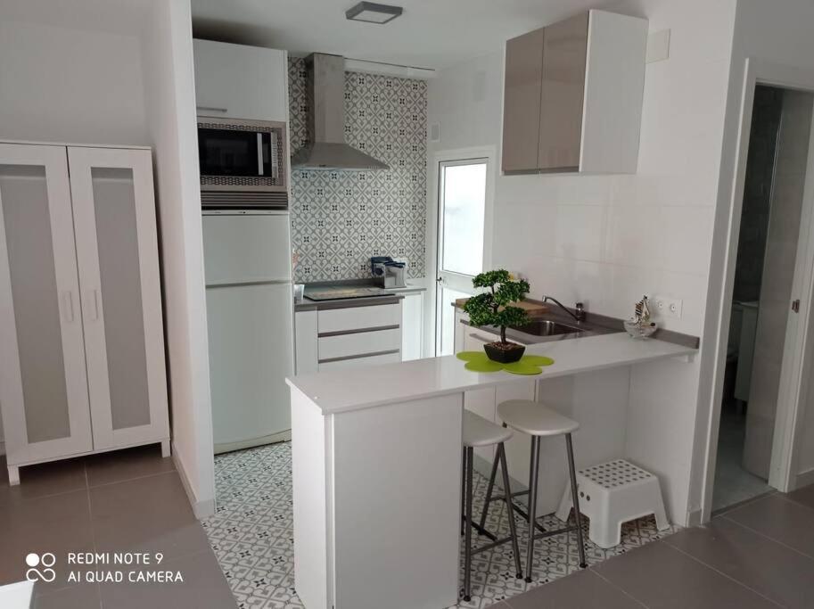 Malaga Beach, Pedregalejo Apt.4/6 2 Hab. Bagian luar foto