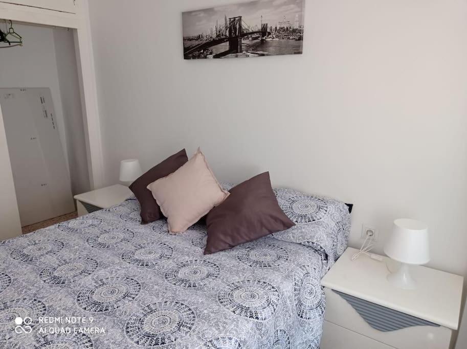 Malaga Beach, Pedregalejo Apt.4/6 2 Hab. Bagian luar foto